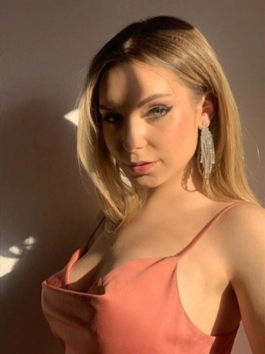 Beautiful blond lady Czech escort Ansi Oensingen