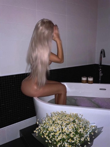 Ayakadin, 22, Istanbul - Turkey, Incall escort