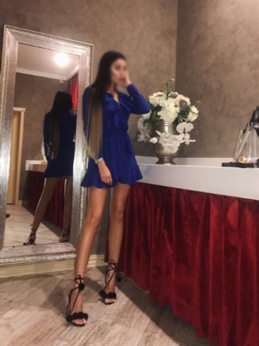 Fashionable pretty escort Bixi Nijmegan