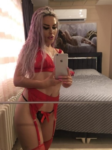 Chantale, 19, Saint Brieuc - France, Porn star experience - With filming