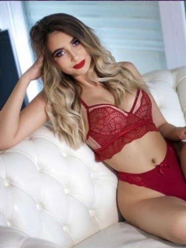 Fernande, 26, Toulon - France, Outcall escort