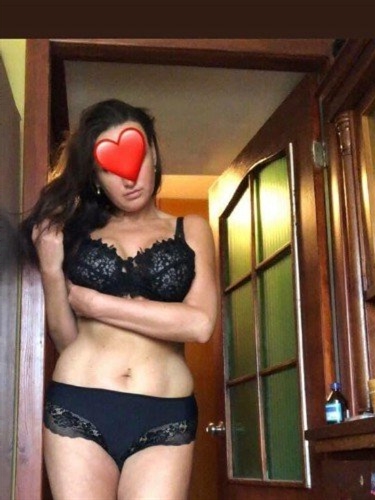 Lovely gfe lady escort Hamuudi Magdeburg