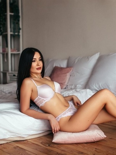 Incalls escort Udomwan Leeuwarden